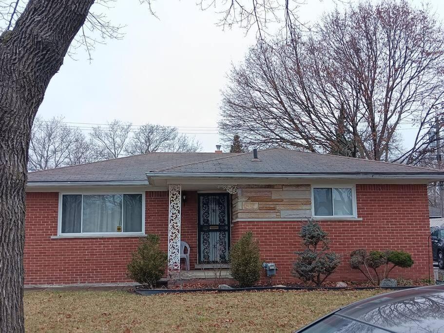 Nice Cozy Family-Sized Home In Quiet Neighborhood Oak Park Exterior photo